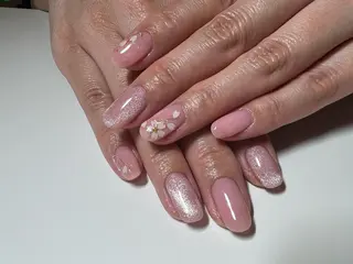 ネイル 髙城 亜紀のネイルデザイン