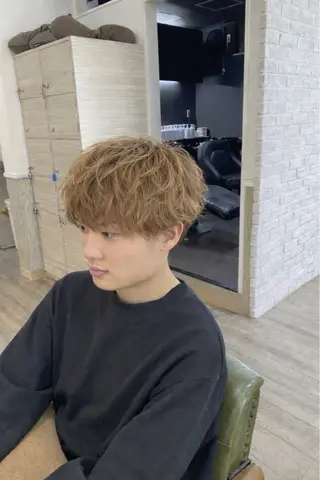 ショート Lucca Lance所属・岩間 渉のヘアスタイル