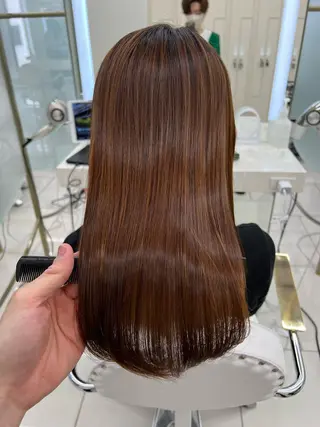 セミロング 顔周りカット/髪質 改善/透明感カラーのヘアスタイル