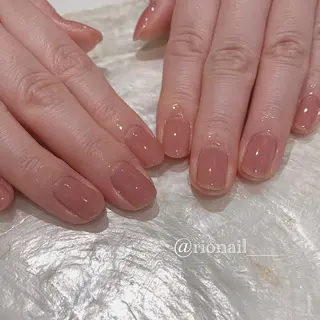 ネイル 𝘙𝘪𝘰𝘯𝘢 ...🕯🤍のネイルデザイン