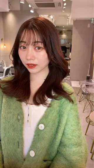 ミディアム 新宿/小顔レイヤー/ 顔まわり/西慶太朗のヘアスタイル