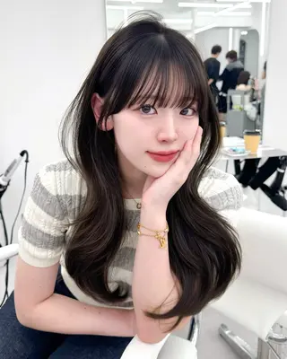 ロング カラー 韓国ヘア　紗希 🦋のヘアスタイル