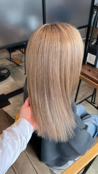 セミロング Tress所属・毛流れパーマ特化/ むらたのヘアスタイル