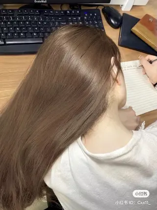 ロング カラー 大人っぽベージュ🤍 当日予約◎ヒロトのヘアスタイル