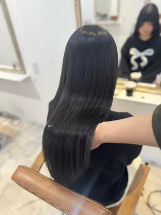 ロング カラー 赤み無し柔らかカラー 【梅田】madokaのヘアスタイル