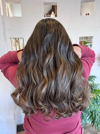 ロング カラー 🌸小掛🌸 豊橋外国人風カラーのヘアスタイル