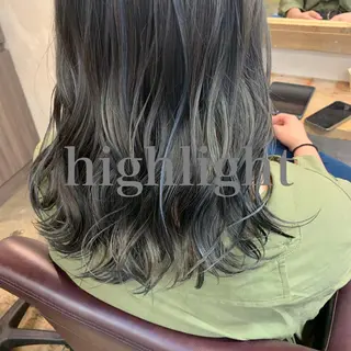 セミロング カラー 💎耳ツボジュエリー 髪質改善🌙土屋桃佳のヘアスタイル