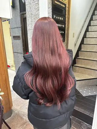 ロング カラー SHEARA BY CARE所属・. AYUKAのヘアスタイル