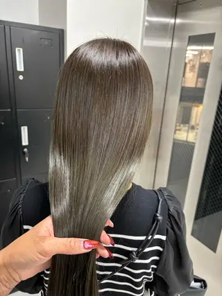 カラー Beleza Era所属・韓国レイヤー/ 縮毛矯正🎀minaのヘアスタイル