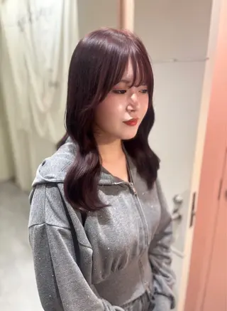 セミロング 女性専用サロン iiro所属・【レイヤー/似合わせ 】Hina🎀のヘアスタイル