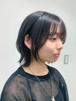 ショート Rina🪄 韓国風レイヤーcutのヘアスタイル