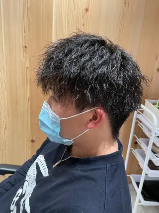 ショート カラー パーマ ヘアアレンジ メンズ パーソナルカラー合わ せたカラー🤍なつみのヘアスタイル