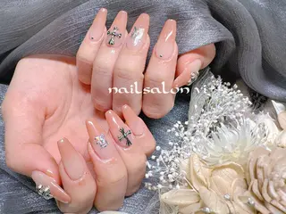 ネイル ✨Nailsalon Vi+✨のネイルデザイン
