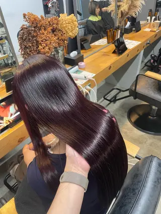 カラー ROCCOeast koyukiのヘアスタイル