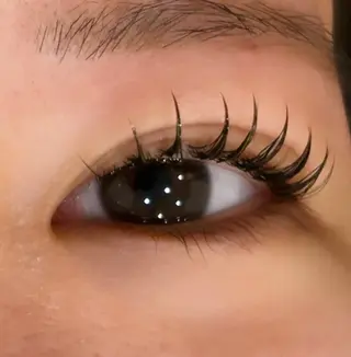 マツエク・マツパ chouchou .柏の葉🤍箭内海咲のマツエク・マツパデザイン