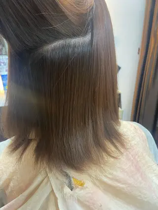 セミロング 瀧下 唯のヘアスタイル