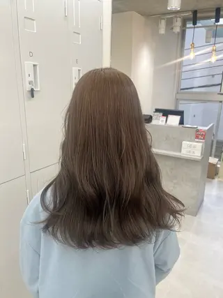 ロング カラー ユイナ 🕊NaVI ベージュ/透明感のヘアスタイル