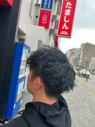 パーマ メンズ *インナーカラー* 植松彩音のヘアスタイル