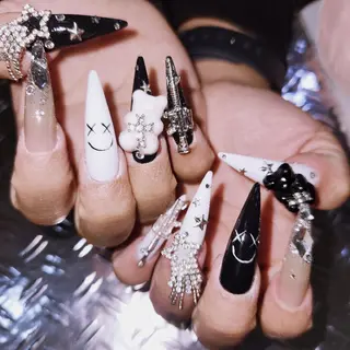 ネイル u   n   o  n a i l 01のネイルデザイン