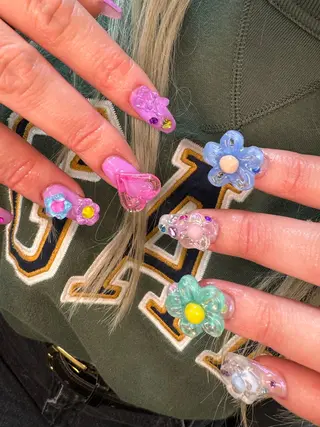 ネイル YOUTH nails waxing所属・YOUTH natsumiのネイルデザイン