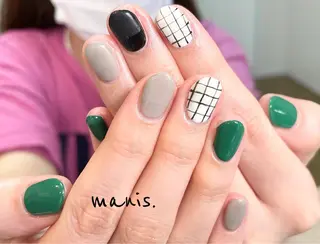 ネイル manis .のネイルデザイン