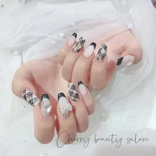 ネイル SAKURA 🍒のネイルデザイン