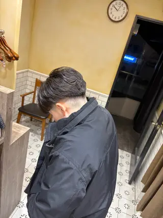 ショート Groomers Tokyo所属・大山慧也/メンズ/ フェード/バーバーのヘアスタイル