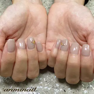 ミディアム ネイル 野宮 和美のネイルデザイン