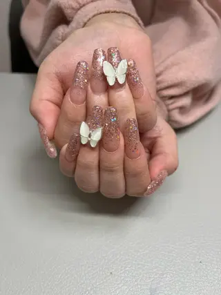 ネイル nail.salon .Reversalのネイルデザイン