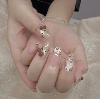 ネイル T. Leeのネイルデザイン