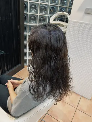 ロング パーマ はしもと ゆうりのヘアスタイル