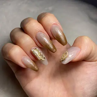 ネイル R nailのネイルデザイン