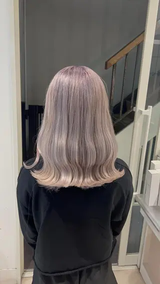 ミディアム カラー ヘアアレンジ 🔥ハイトーンカラー ギャルNAOKI🔥のヘアスタイル