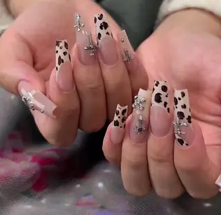 ネイル Pure&Rich Nailのネイルデザイン