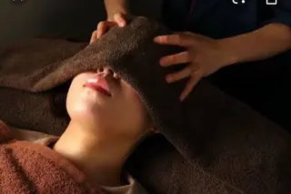 アクシア ビューティー サロン所属・究極のアンチエイ ジングサロンのエステ・リラクイメージ