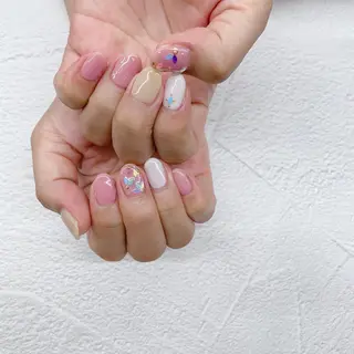 ネイル さくら所属・Nailist Risaのネイルデザイン