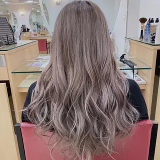 セミロング カラー 加藤 利基のヘアスタイル