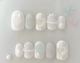 ネイル 高木 維麗絲のネイルデザイン