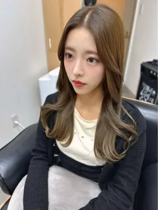 ロング カラー The Apartment of Solon 船橋 2nd所属・高橋潤⚜️縮毛矯正 /NEO髪質改善のヘアスタイル