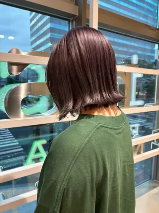 ミディアム ゆい/パーマ/レイヤ ー/似合わせカラーのヘアスタイル