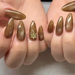 ネイル VIERU 🌈🎀💖のネイルデザイン