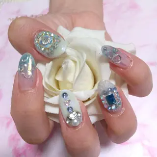 ネイル エステとネイル ローズコンフォートのネイルデザイン