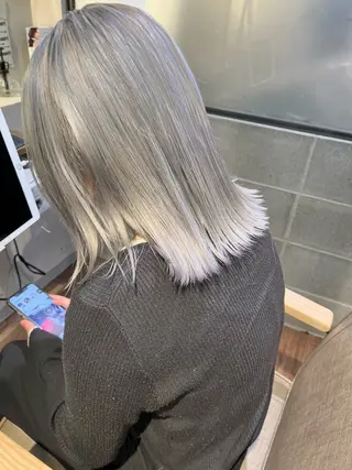 ミディアム 中村 文香のヘアスタイル