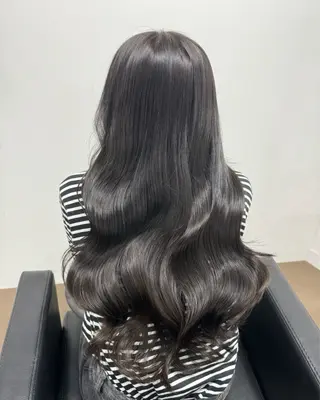 ロング カラー ioe愛莉/暖色カラ ー/透明感カラーのヘアスタイル