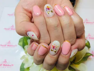 ネイル ネイルリボン 受付スタッフのネイルデザイン