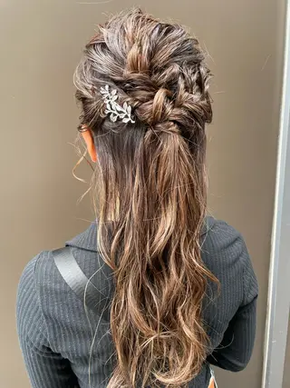 ロング ヘアアレンジ ヘアセット/髪質改善 🌿 長 若奈のヘアスタイル