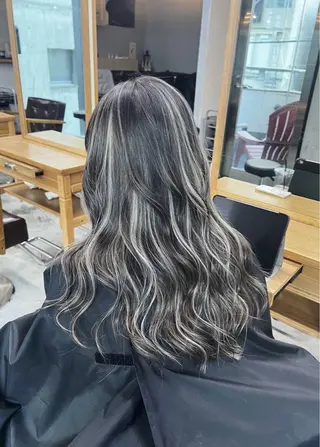 ロング カラー ROBIN所属・指名数No.1 /NAOYAのヘアスタイル