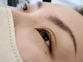 マツエク・マツパ 関口 友菜のヘアスタイル