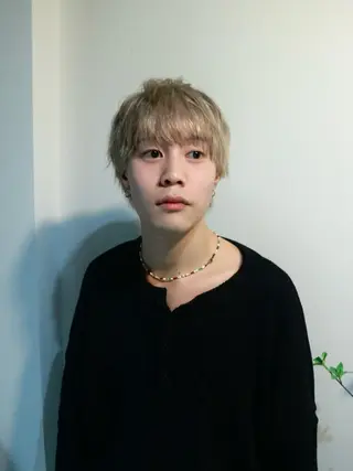 ショート カラー メンズ ハイトーン/メンズ/ デザイン/梅田/ミユのヘアスタイル