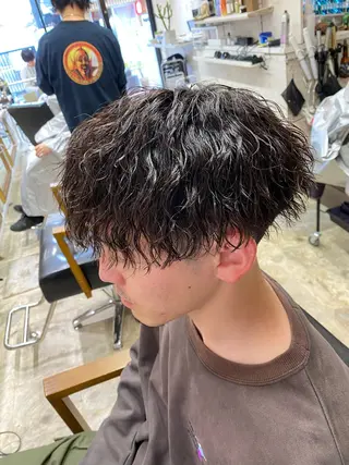 パーマ メンズ 🌴パーマオタク🌴 長谷川　諒佑🌈のヘアスタイル